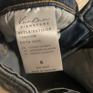 Kancan mid rise slim fit shorts